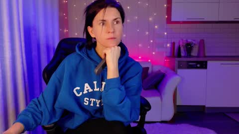 Snapshot of kinky_courtney chatting on 02.12.25 Courtney online show from 02.12.25