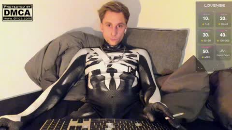 kinky_spidey online show from 01.19.25