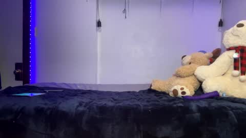 Snapshot of kinkycoupleinteracial chatting on 03.11.25 interracialfacial online show from 03.11.25