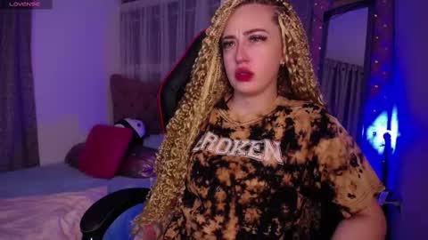  Sara  online show from 02.19.25