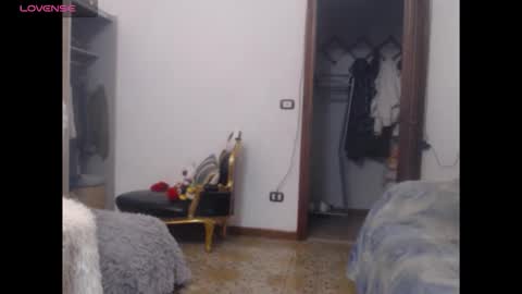 Anya online show from 10.19.25