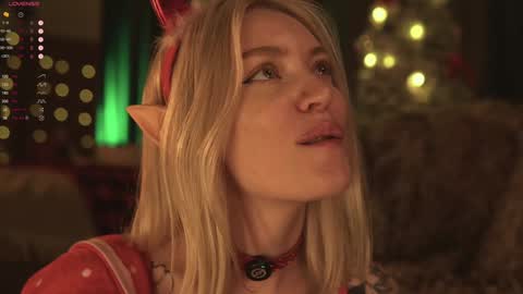 kinkylina_ online show from 12.25.24