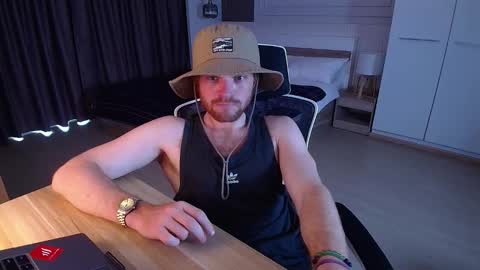 Snapshot of kinkypumpkin chatting on 03.20.26 Kenny online show from 03.20.26