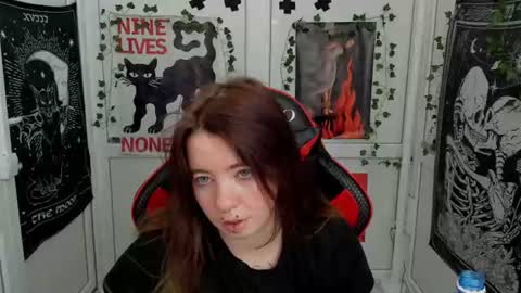 Snapshot of kinkysuka_ chatting on 07.12.26 meow online show from 07.12.26