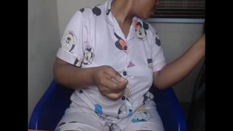 Snapshot of kinkyxxjuice chatting on 09.15.25 kinkyxxjuice online show from 09.15.25