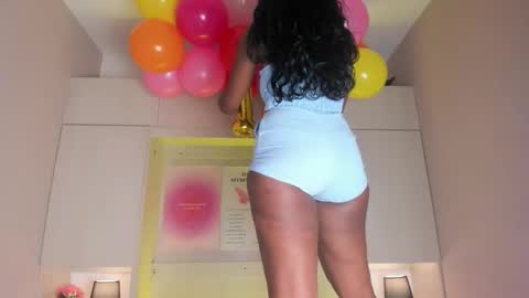 M A R A  online show from 01.13.26