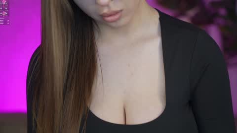 Snapshot of kira0541 chatting on 11.29.25 Sweet girls online show from 11.29.25