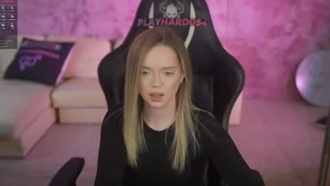 Sweet girls online show from 04.12.26