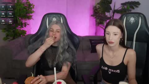 Sweet girls online show from 04.22.26