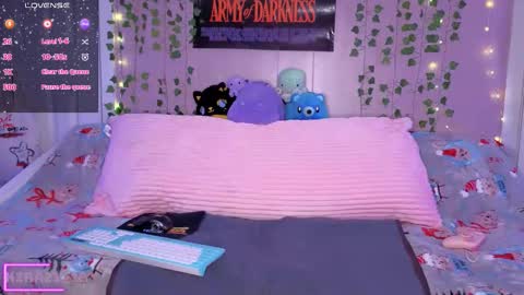 Kira21 13 online show from 12.22.25