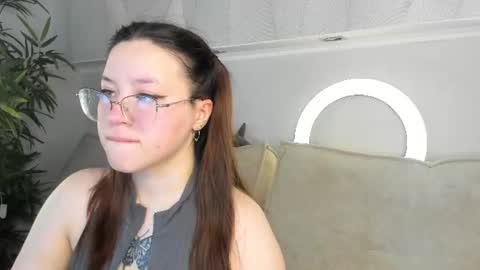 Snapshot of kira_be11 chatting on 06.22.26 Kira Be11 online show from 06.22.26