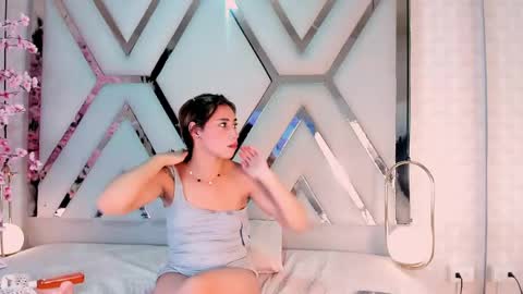    online show from 05.08.26