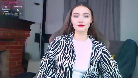 Snapshot of kira_jin chatting on 02.11.25 kira_jin online show from 02.11.25