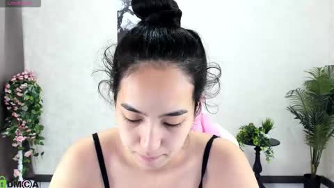 Aura online show from 10.22.25