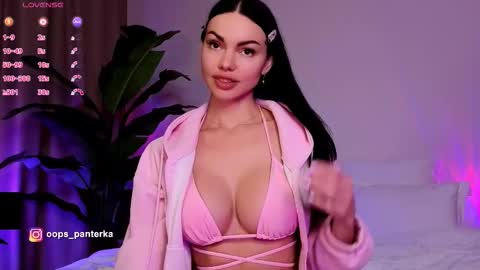 Snapshot of kira_mmr chatting on 02.26.26 Kira and friends online show from 02.26.26