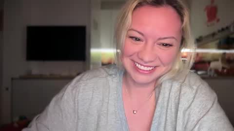 KiraDivine online show from 02.22.25