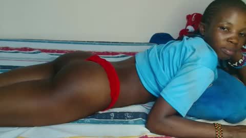 Snapshot of kirah_hot chatting on 03.10.26 kirah_hot online show from 03.10.26