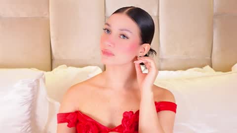 kira online show from 10.20.25