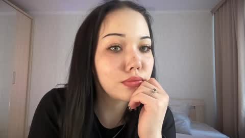 kirakira11 online show from 04.19.26