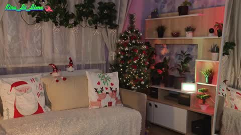 Snapshot of kiralilime chatting on 01.07.25 Kira online show from 01.07.25