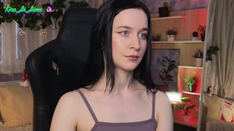 Snapshot of kiralilime chatting on 01.18.25 Kira online show from 01.18.25