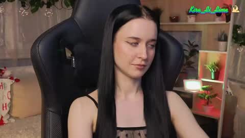 Snapshot of kiralilime chatting on 01.28.25 Kira online show from 01.28.25