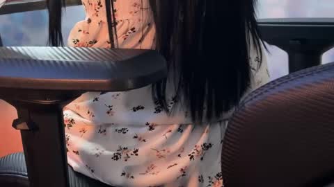 Snapshot of kiralilime chatting on 02.10.25 Kira online show from 02.10.25