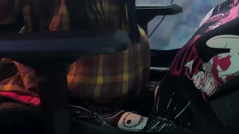 Snapshot of kiralilime chatting on 03.04.25 Kira online show from 03.04.25