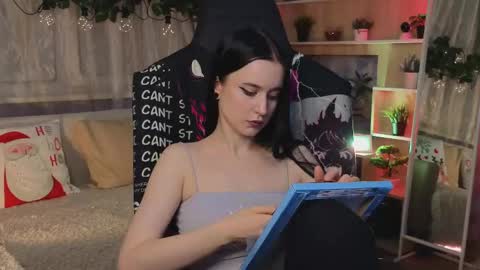 Snapshot of kiralilime chatting on 03.05.25 Kira online show from 03.05.25