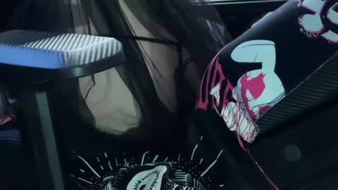 Snapshot of kiralilime chatting on 03.11.25 Kira online show from 03.11.25