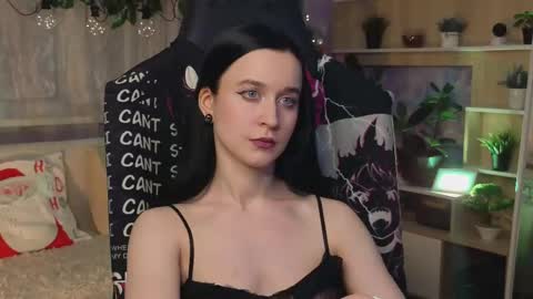 Snapshot of kiralilime chatting on 03.11.25 Kira online show from 03.11.25