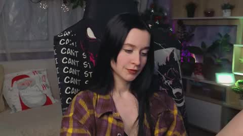 Snapshot of kiralilime chatting on 03.12.25 Kira online show from 03.12.25