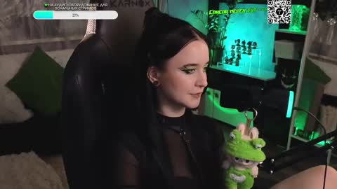 Snapshot of kiralilime chatting on 10.10.25 Kira online show from 10.10.25