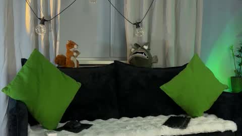 Snapshot of kiralilime chatting on 02.14.26 Kira online show from 02.14.26