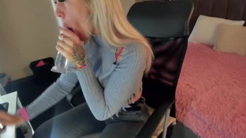 Kira online show from 10.23.25