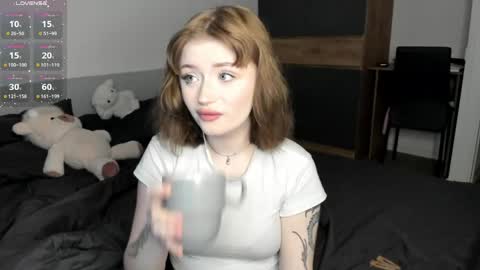 Snapshot of kirameowcam chatting on 04.29.26 kirameowcam online show from 04.29.26