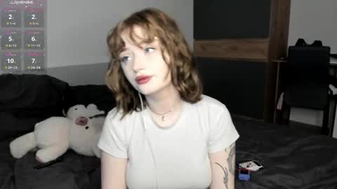 Snapshot of kirameowcam chatting on 04.30.26 kirameowcam online show from 04.30.26