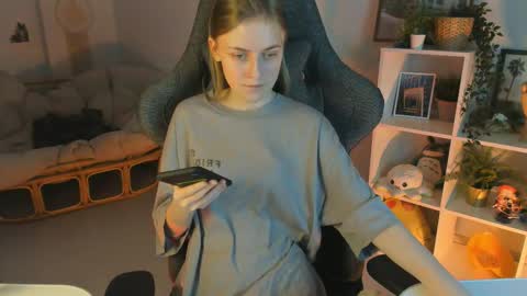 Kira online show from 03.02.25