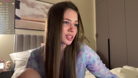 Snapshot of kiramystery chatting on 01.15.25 Kira online show from 01.15.25