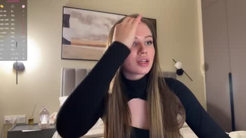 Snapshot of kiramystery chatting on 01.22.25 Kira online show from 01.22.25