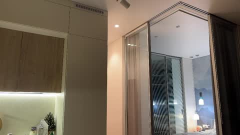 Kira online show from 04.03.26