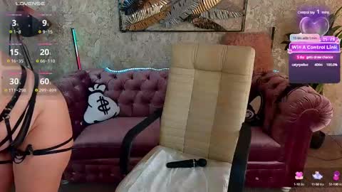 Snapshot of kiraroxx chatting on 03.04.25 Kira online show from 03.04.25