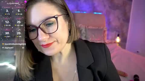 Snapshot of kiraroxx chatting on 03.11.26 Kira online show from 03.11.26