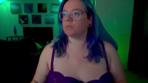 KiraSpitQueen online show from 07.01.26