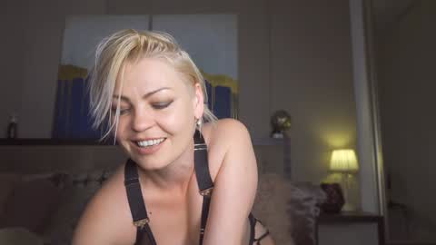 Snapshot of kirasunny chatting on 02.07.25 kirasunny online show from 02.07.25