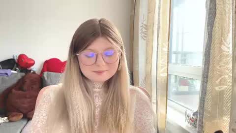 KiraYume online show from 06.04.26