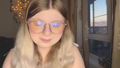KiraYume online show from 06.17.26