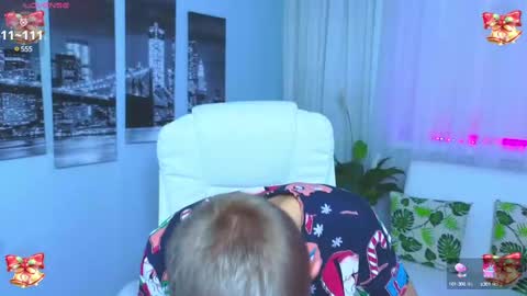 Snapshot of kireev_ chatting on 12.06.24 online show from 12.06.24