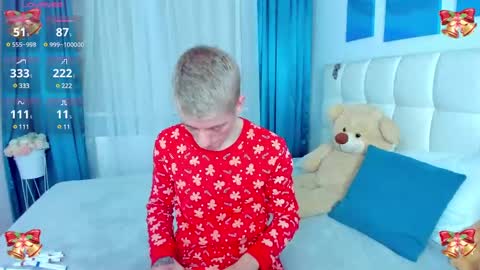 Snapshot of kireev_ chatting on 12.07.24 online show from 12.07.24