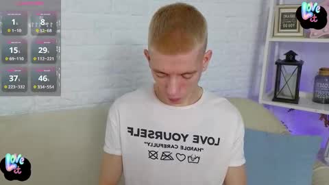 Snapshot of kireev_ chatting on 01.13.25 online show from 01.13.25